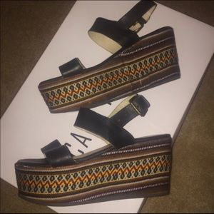 Made in Peru: Tribal Fabric Platform Sandal